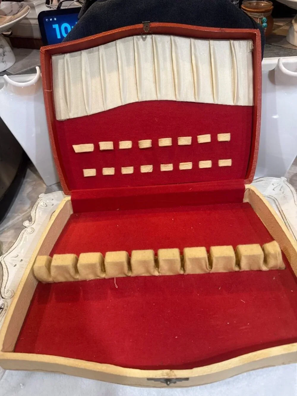 Vintage Flatware Storage Chest Box - Anti-Tarnish Red Felt Lining, Curved Lid Mi